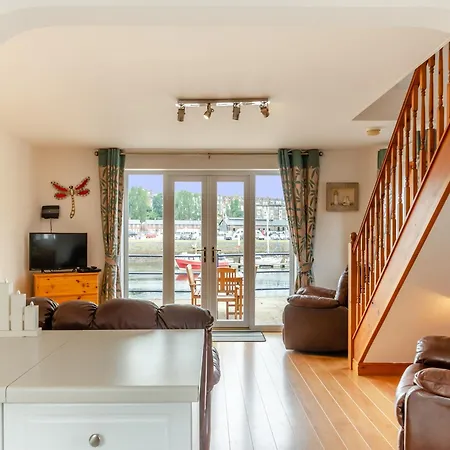 度假居 Island In The Stream